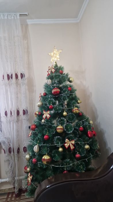 Елка в отличном состоянии