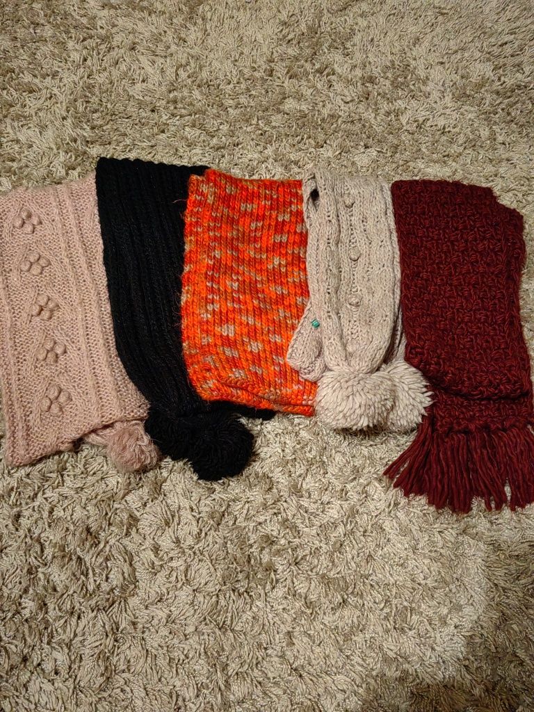 Fulare tricotate