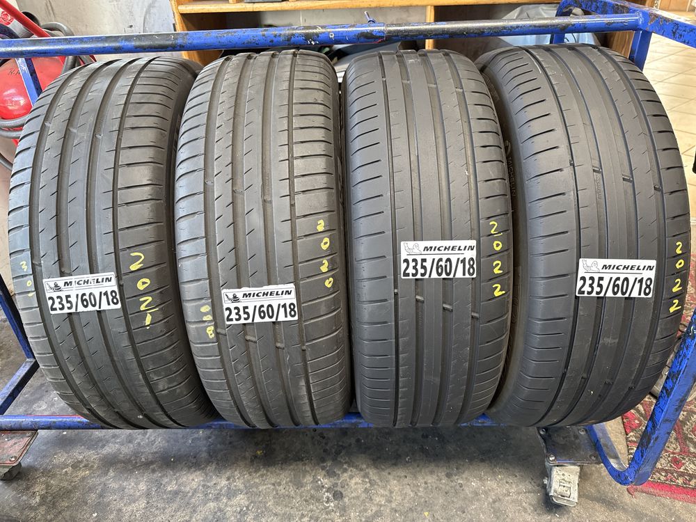 235/60/18 Michelin