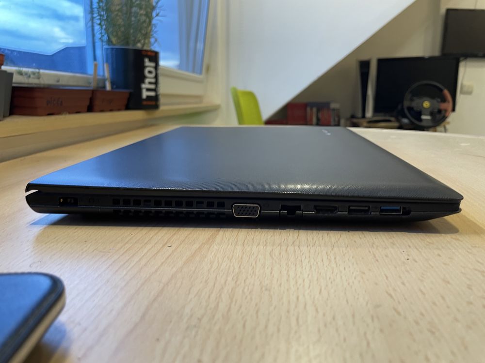 Laptop Lenovo G50-80 AMD Radeon, I3-4030 8GB RAM 875GB SSD