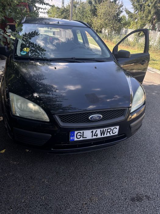 Vand ford focus.