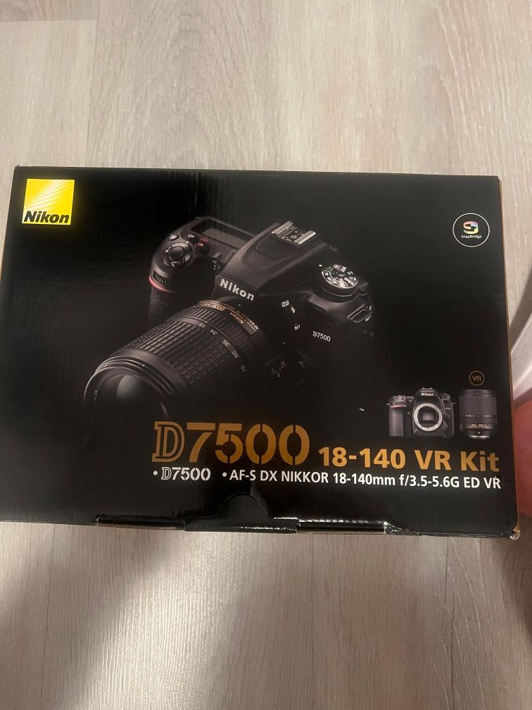 Aparat foto dslr Nikon D7500