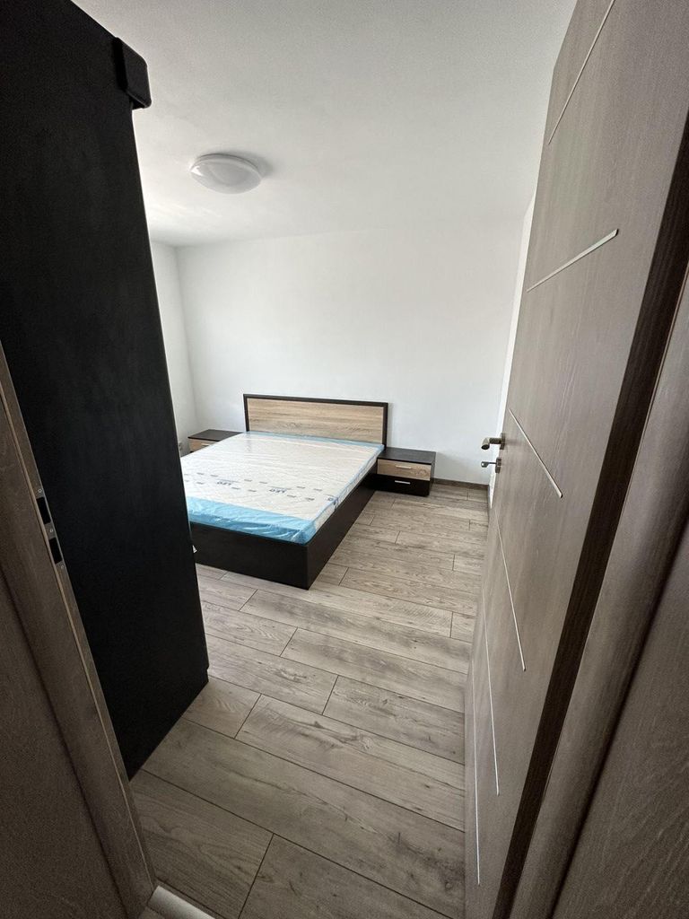 Дава се под наем Етаж от къща в Варна, Галата - 85 кв.м за 750 € - Снимка #7