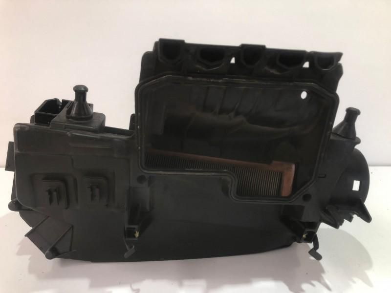 Carcasa filtru aer Mercedes C-Class (2007-2010) [W204] 1.8 cgi a2710901601