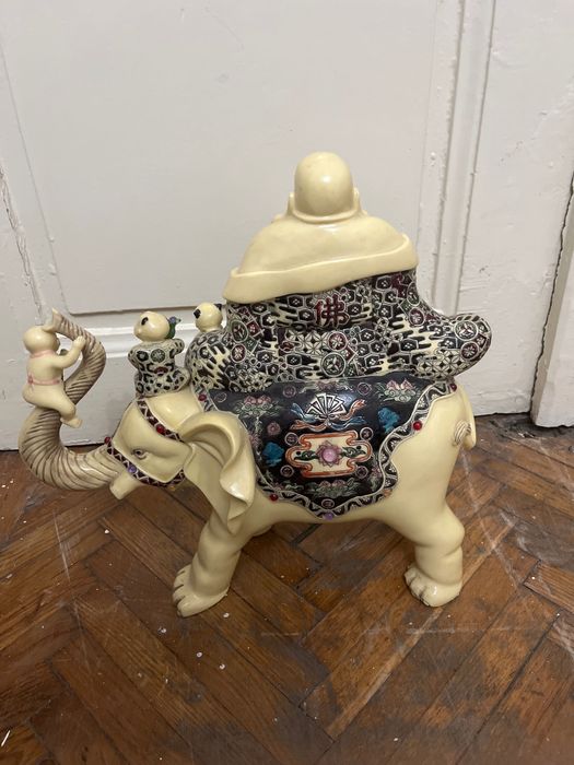 Statuie antica de bouddha