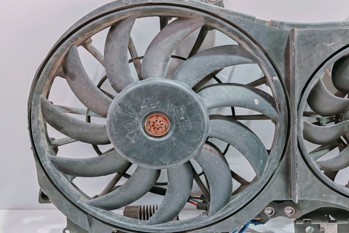 Grup Electroventilator Racire  Valeo cu modul 8E0121205M Audi A4 B6