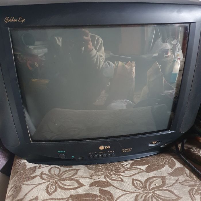 Продам телевизор.