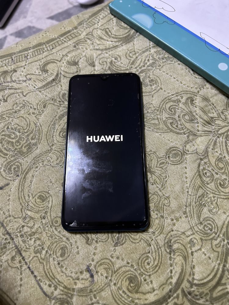 Huawei P30 синий цвет 40