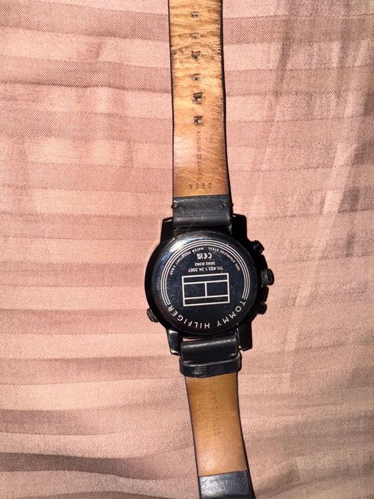 часы Tommy Hilfiger