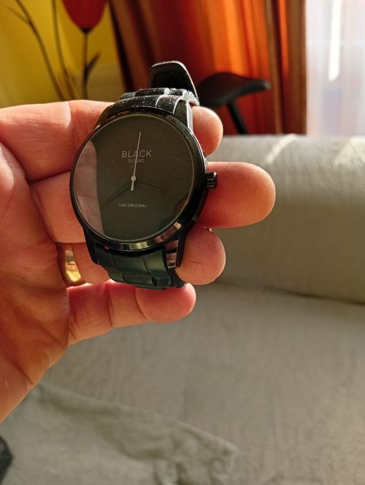 Ceas elegant  funcțional