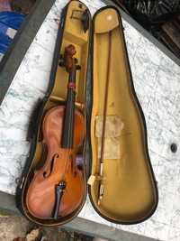 Цигулка  на 60 години