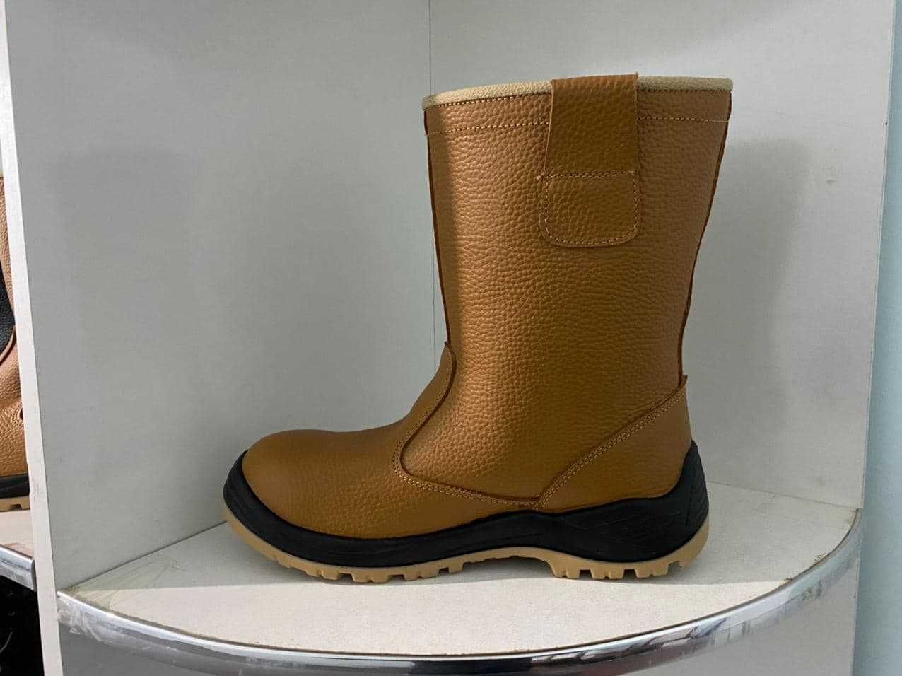Спецобувь фабричная, Safety Shoes, Композит/метал Подносок, Литьевая