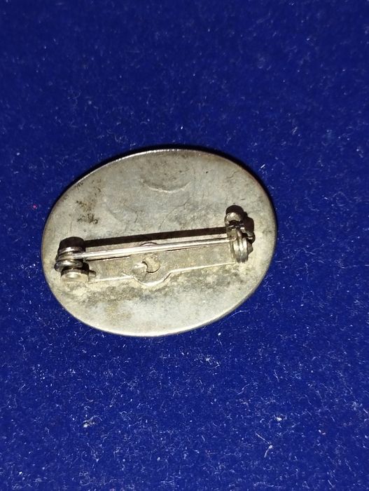 Broșă din sidef eleganta