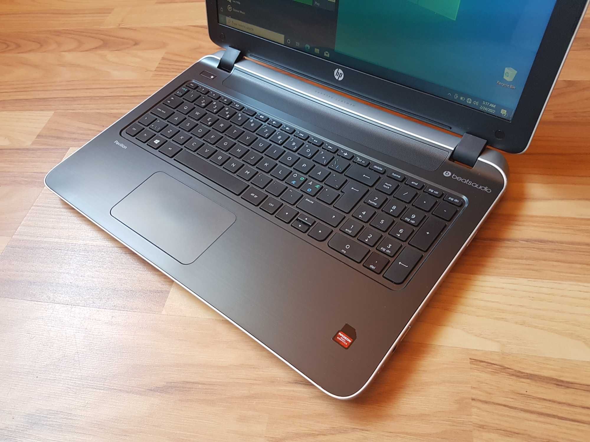 Laptop Slim HP 15.6", AMD A10-7300 Qaud, 8 GB, SSD 240 GB, Radeon R7