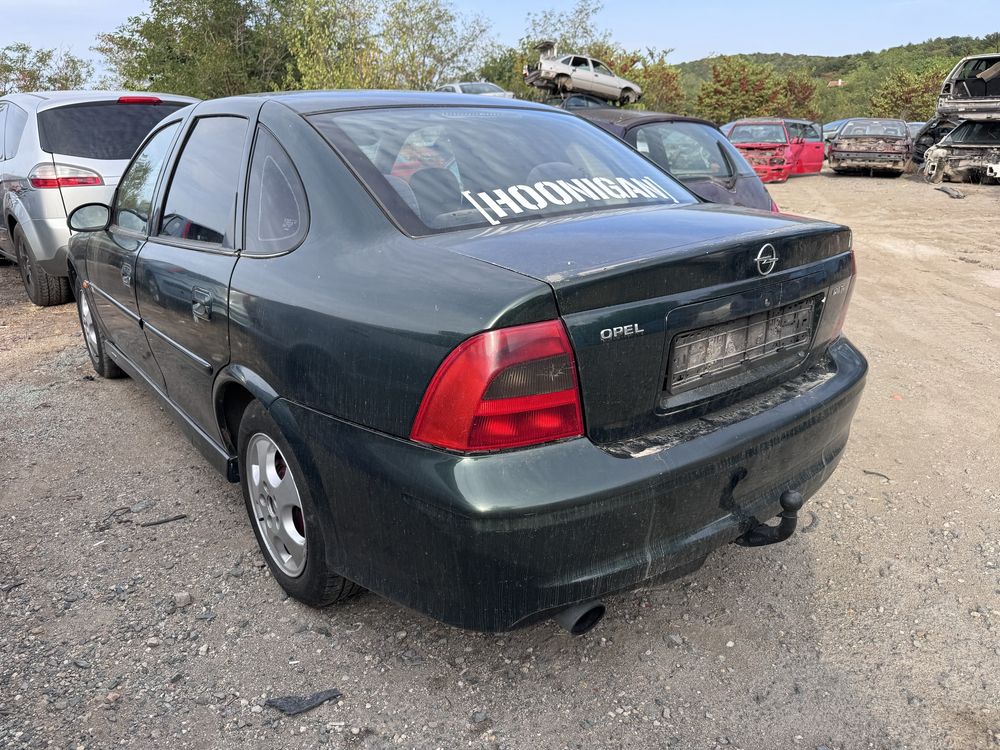 Opel Vectra B 2.0dtl 101hp 2000г На Части