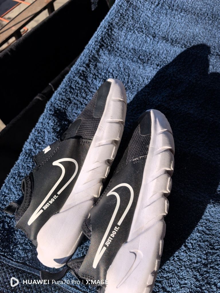 Детски маратонки nike номер 32 стелка 20см.