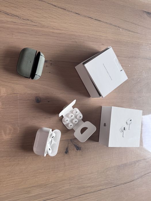 Слушалки Airpods pro2 в гаранция още една година