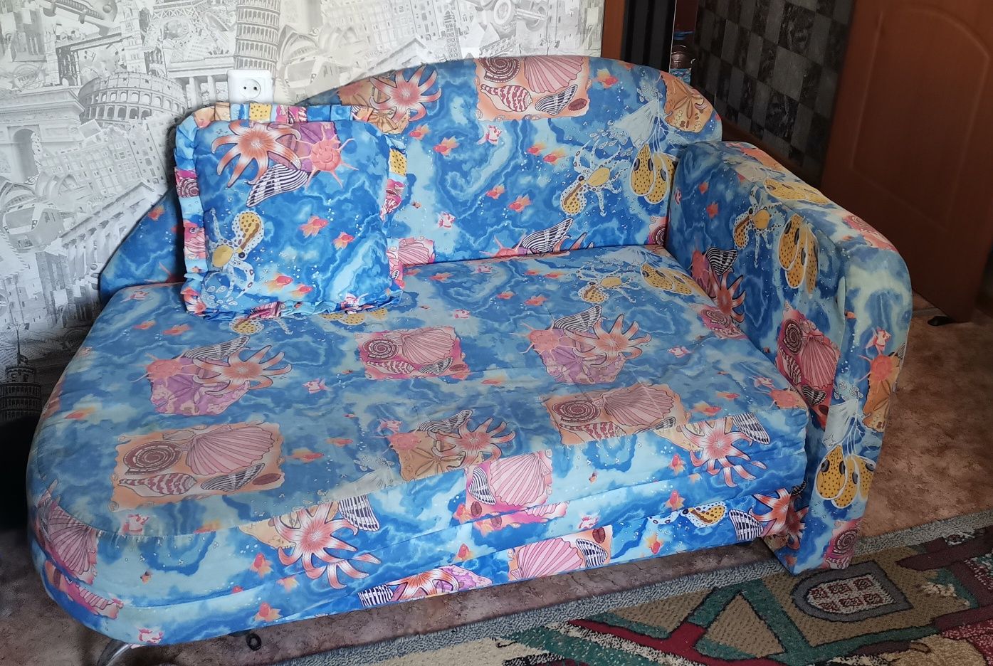 Продам диванчик-кресло