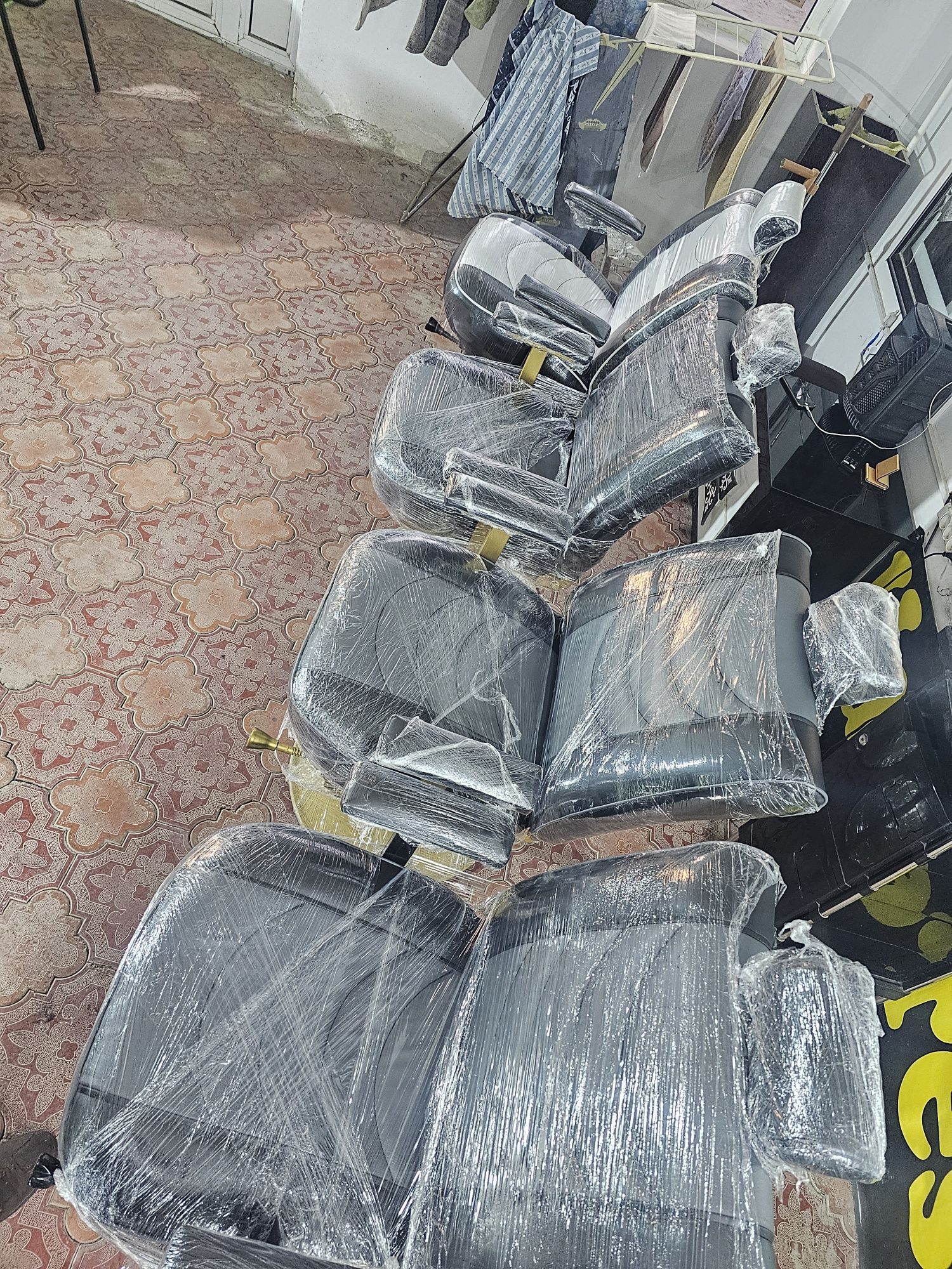 Sartaroshlar kreslosi salon uchun jeniski mursko'y bor Soni cheklanmag