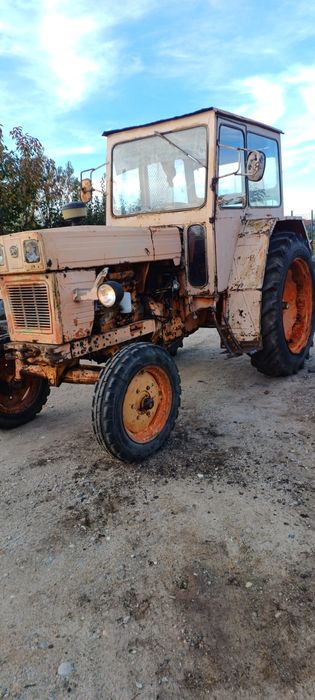 Vând tractor u650