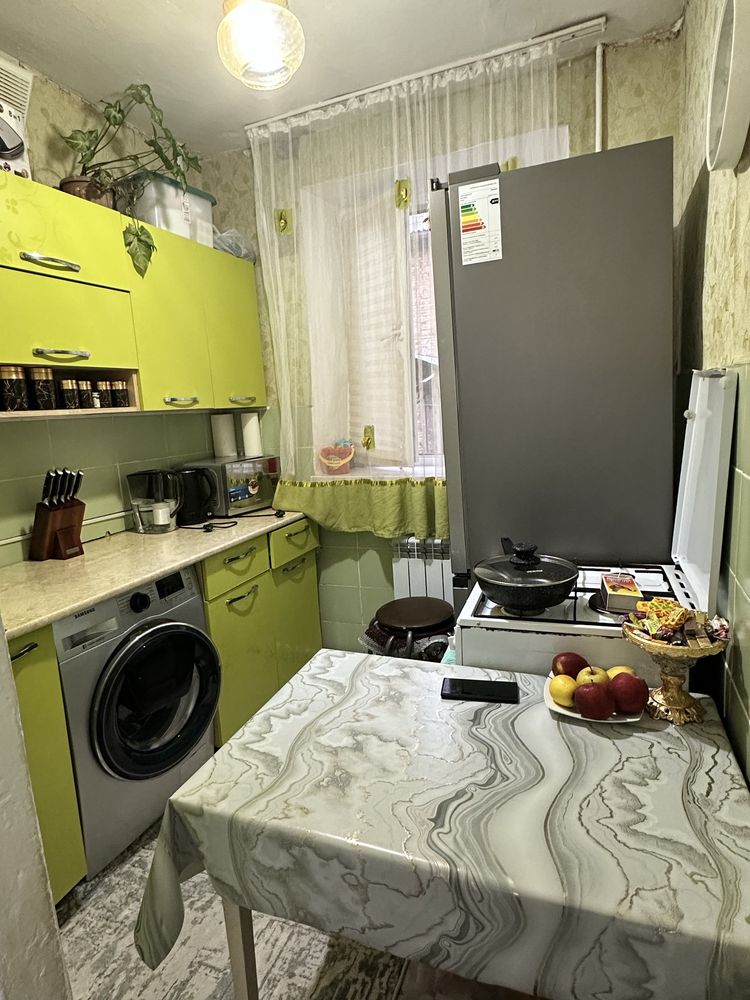 Продам 2х комнотную квартиру