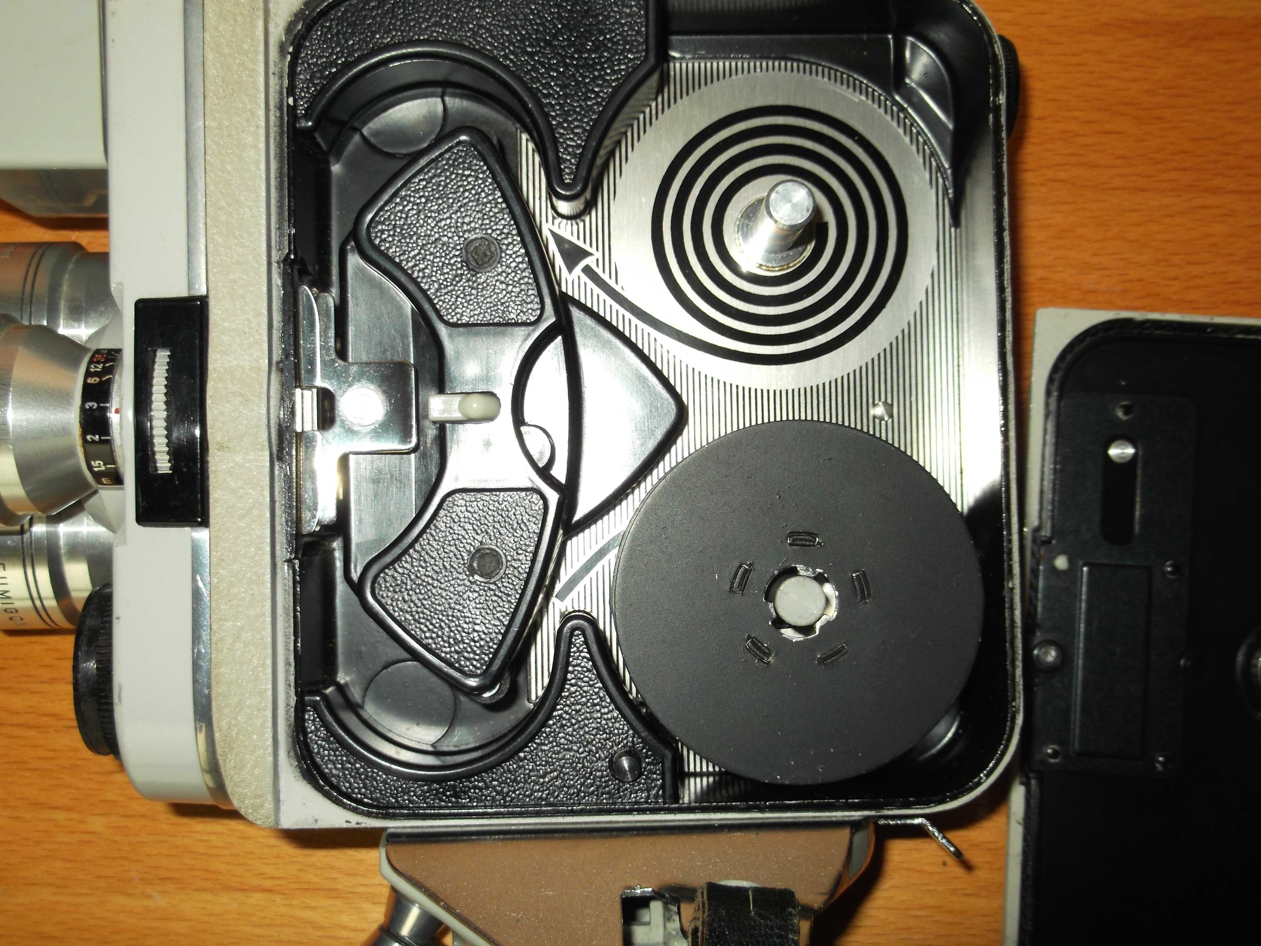 Австрийска кинокамера 8 мм нормална със три въртящи обектива
