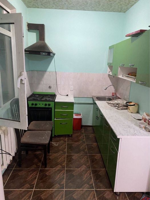 Продоется чиланзар 12 кв 2 ком своя