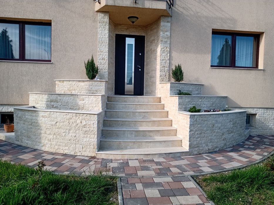 Finisaje interioare și exterioare