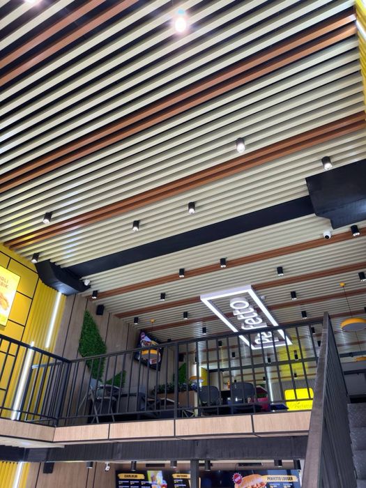 Грилято Армстронг Реечный подвесной потолок