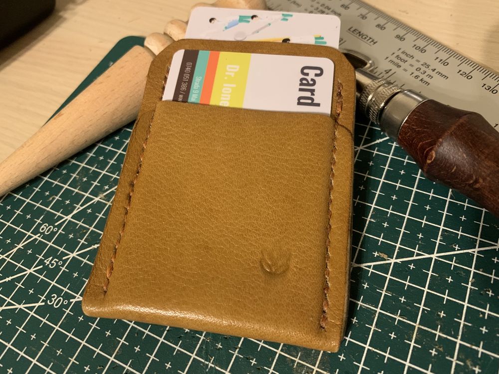 Portofel de piele minimalist slim pentru carduri hand-made