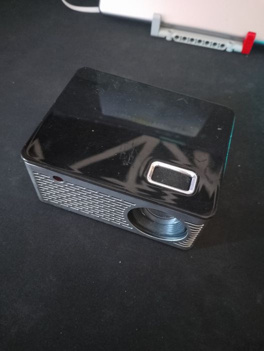 Video proiector mini