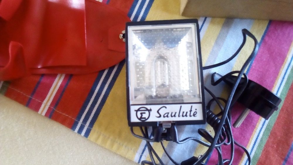 Фото светкавица Saulute