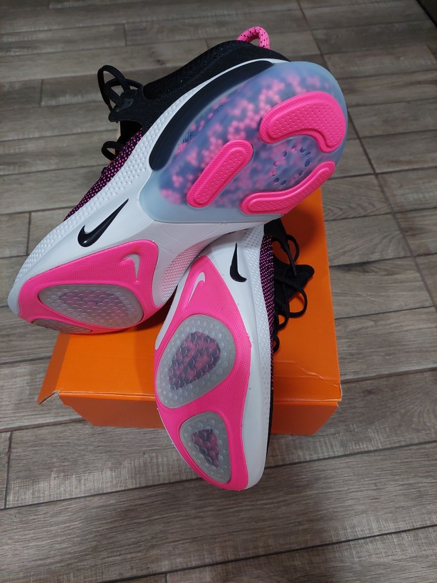 Nike joyride run flykint