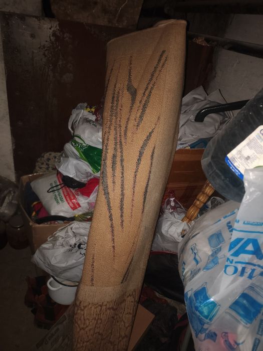 Ковер напольный .