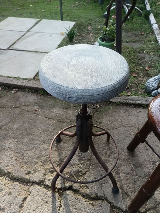 Стар стругарски винтов стол+масивен трикрак