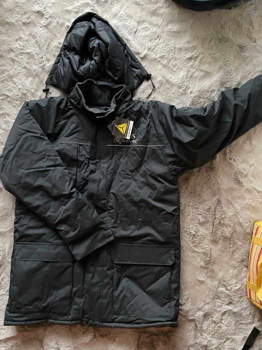 Articole NOI cu eticheta: Blugi, Pantaloni, Bluza, Hanorac, Tricou