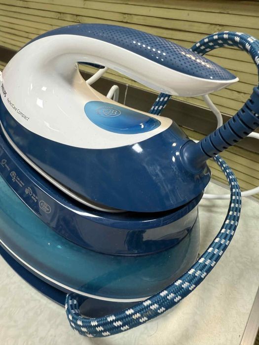 Парна станция за гладене Philips GC7840/20