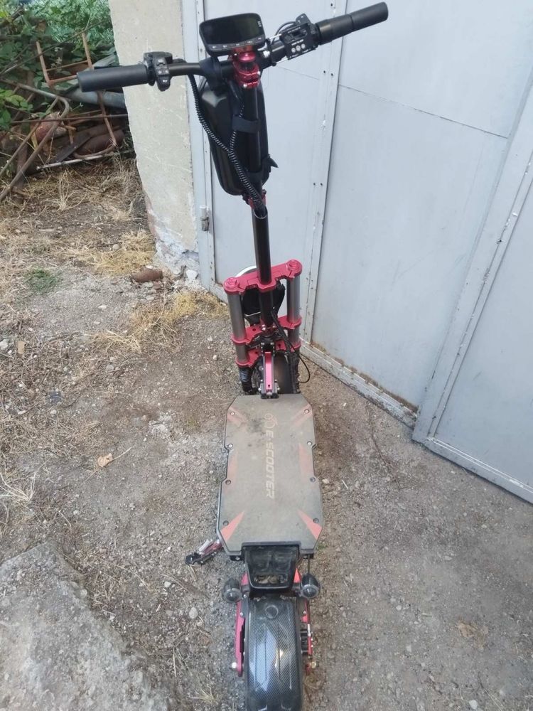 Продавам E- Scooter