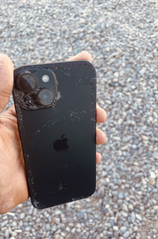 iPhone 15 с гарантией