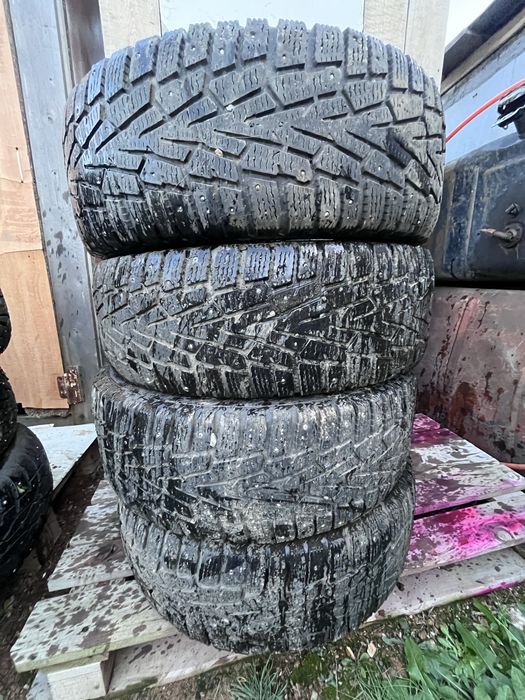 Продам шины резина 215/65/16