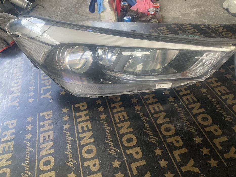 Hyundai Tucson 2018 година Фарове