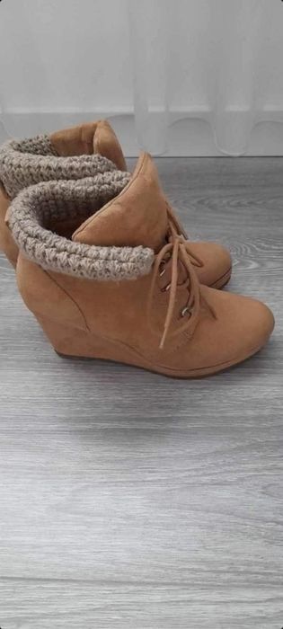 Ghete Nr 36 Bershka