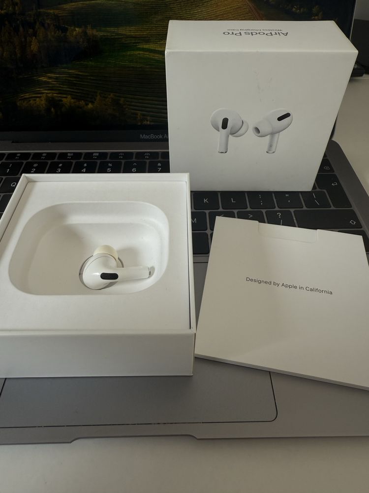 Apple Airpods Pro 2019 (MWP22ZM/A) дясна слушалка