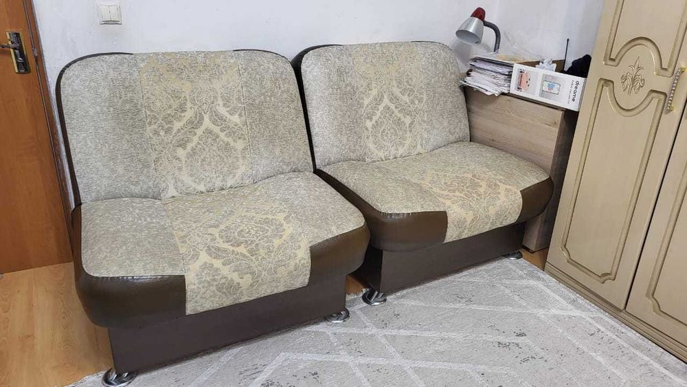 Продаю кресла 2 штуки