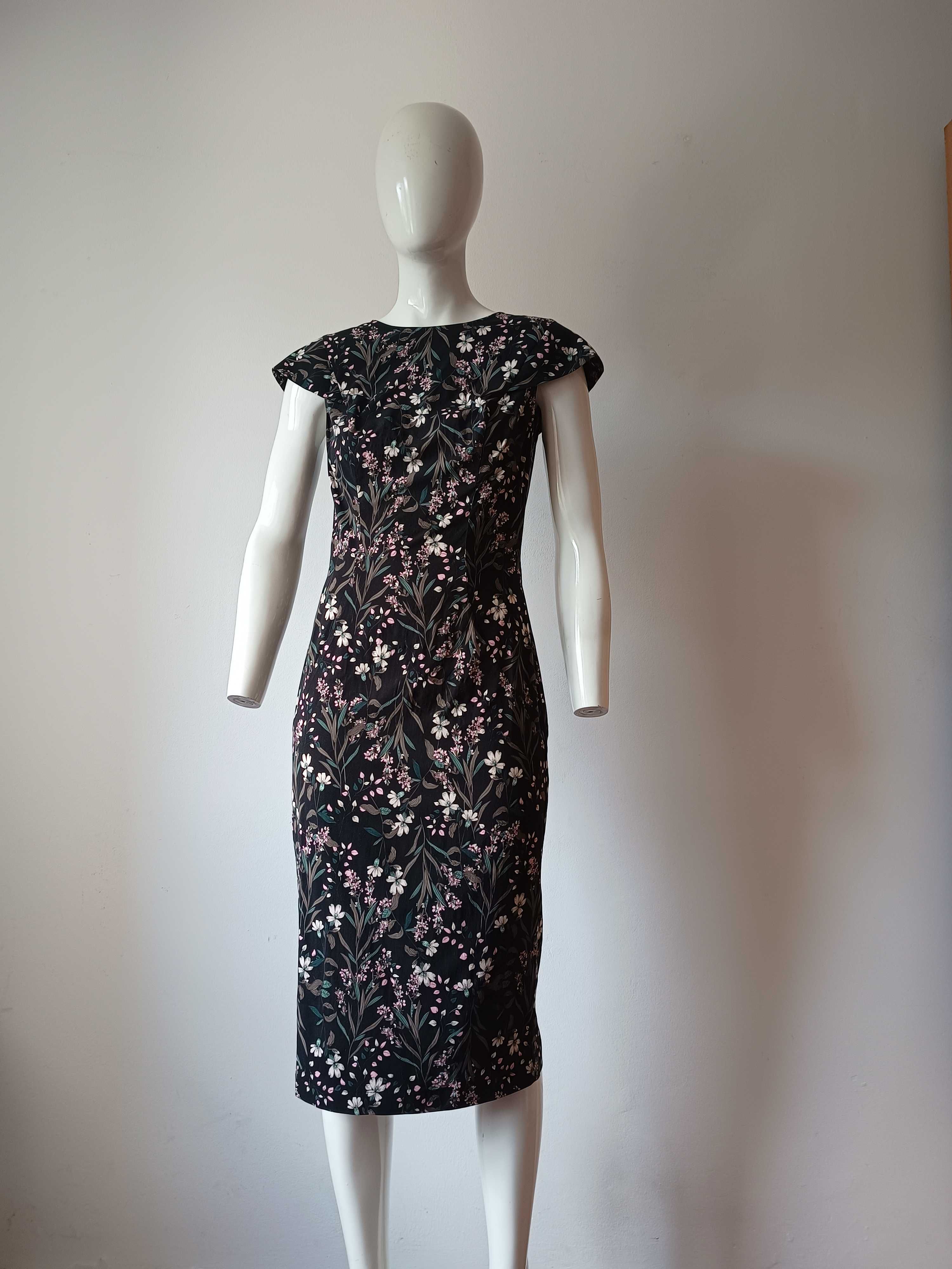 Rochie nouă Isabel Garcia
