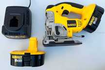 DEWALT DC330 - Акумулаторен прободен трион 18V