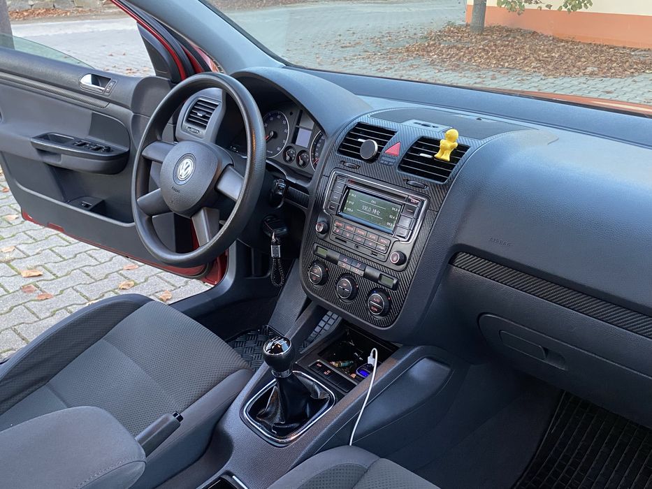 Vw Golf 5 1.6 8V 2007 Euro 4 Unic Proprietar în acte 2850€ usor neg