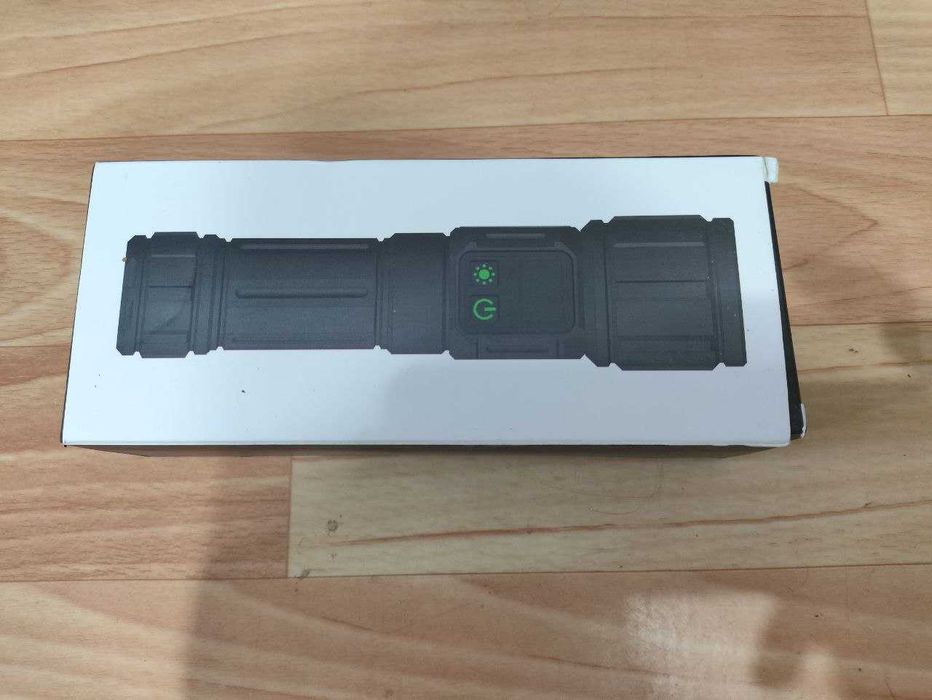 Мощный фонарь Металлический