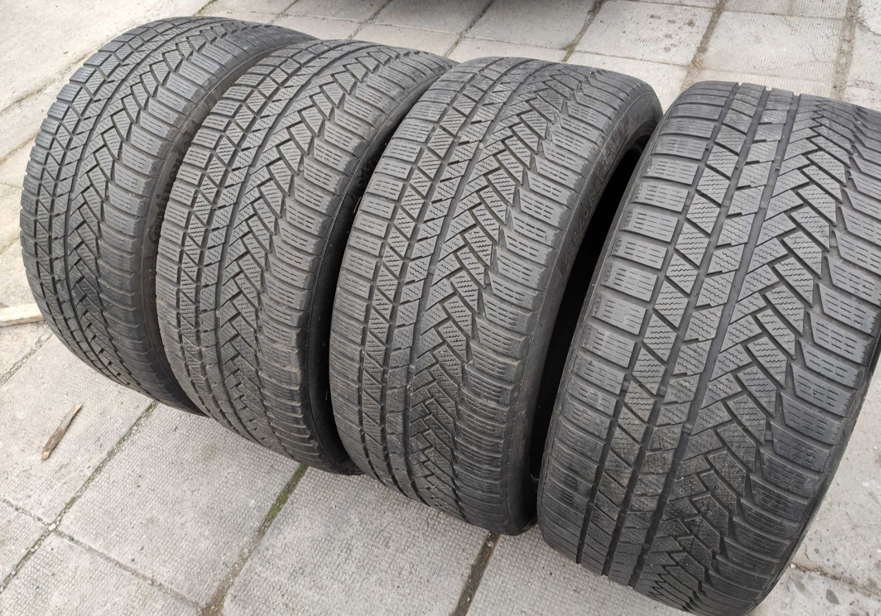 Continental TS850 зимни, перфектни 285 40 21,  DOT4620, 5.7 мм грайфер