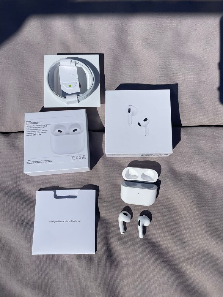 Casti apple airpods 3 generatia 3